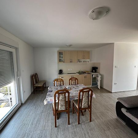 Apartmani Tamaris Murter Exterior photo