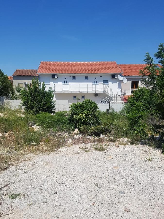 Apartmani Tamaris Murter Exterior photo